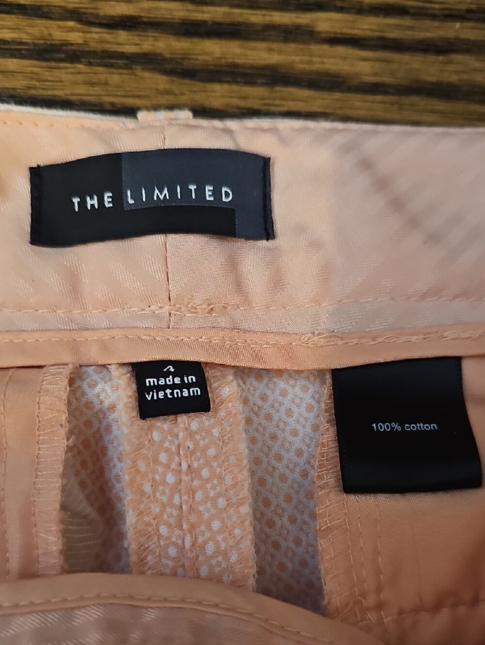 The Limited Pinkish Peach Low Rise Cropped Ankle Pants Size 4 - Picture 2 of 8